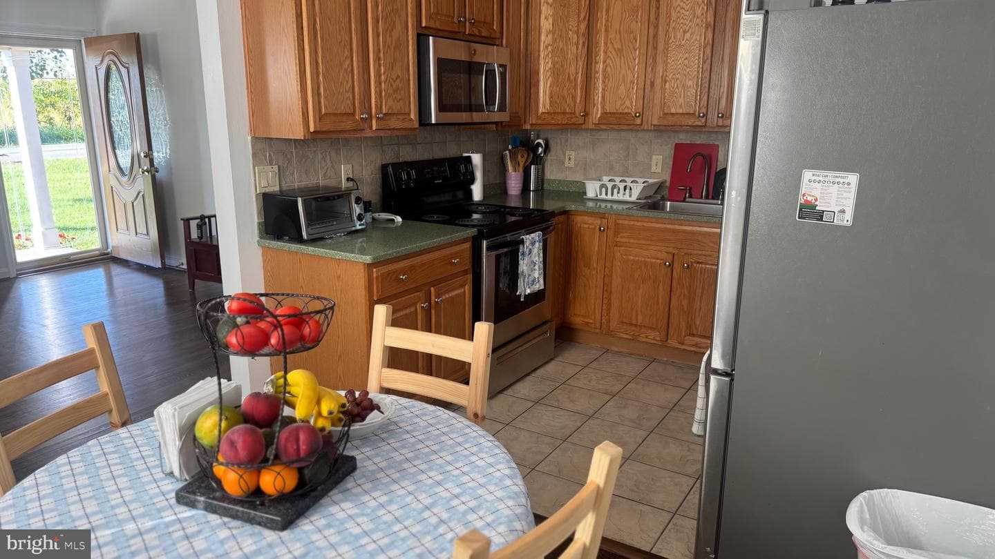 5434 Odell Road photo 8