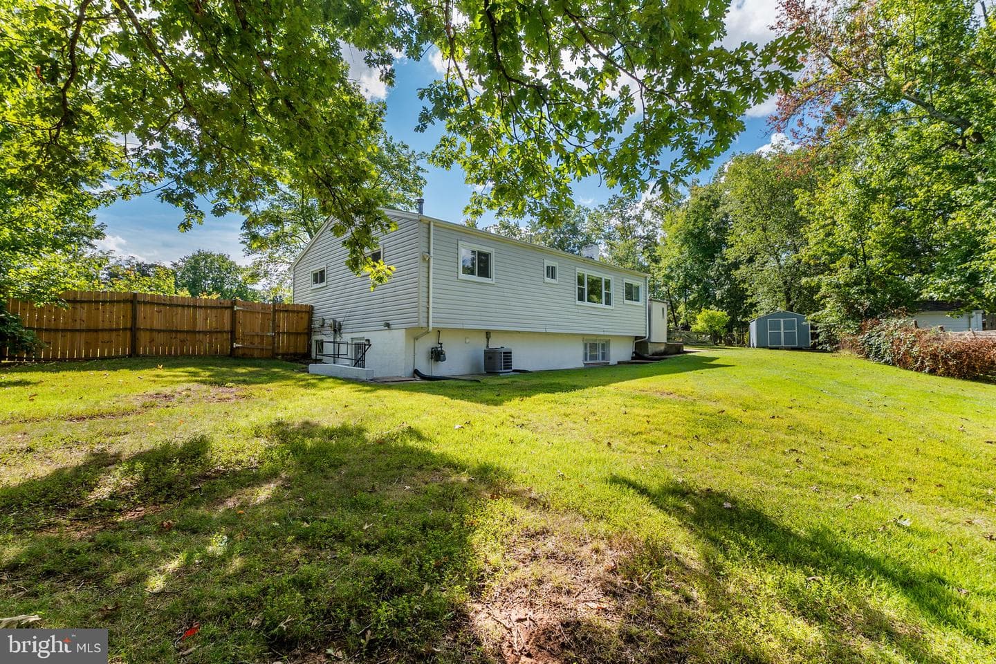 9800 Justina Court photo 31