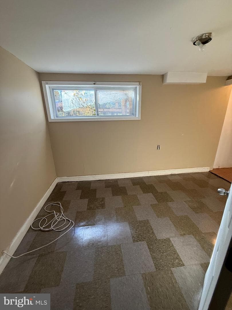 7003 Fairwood Road photo 30