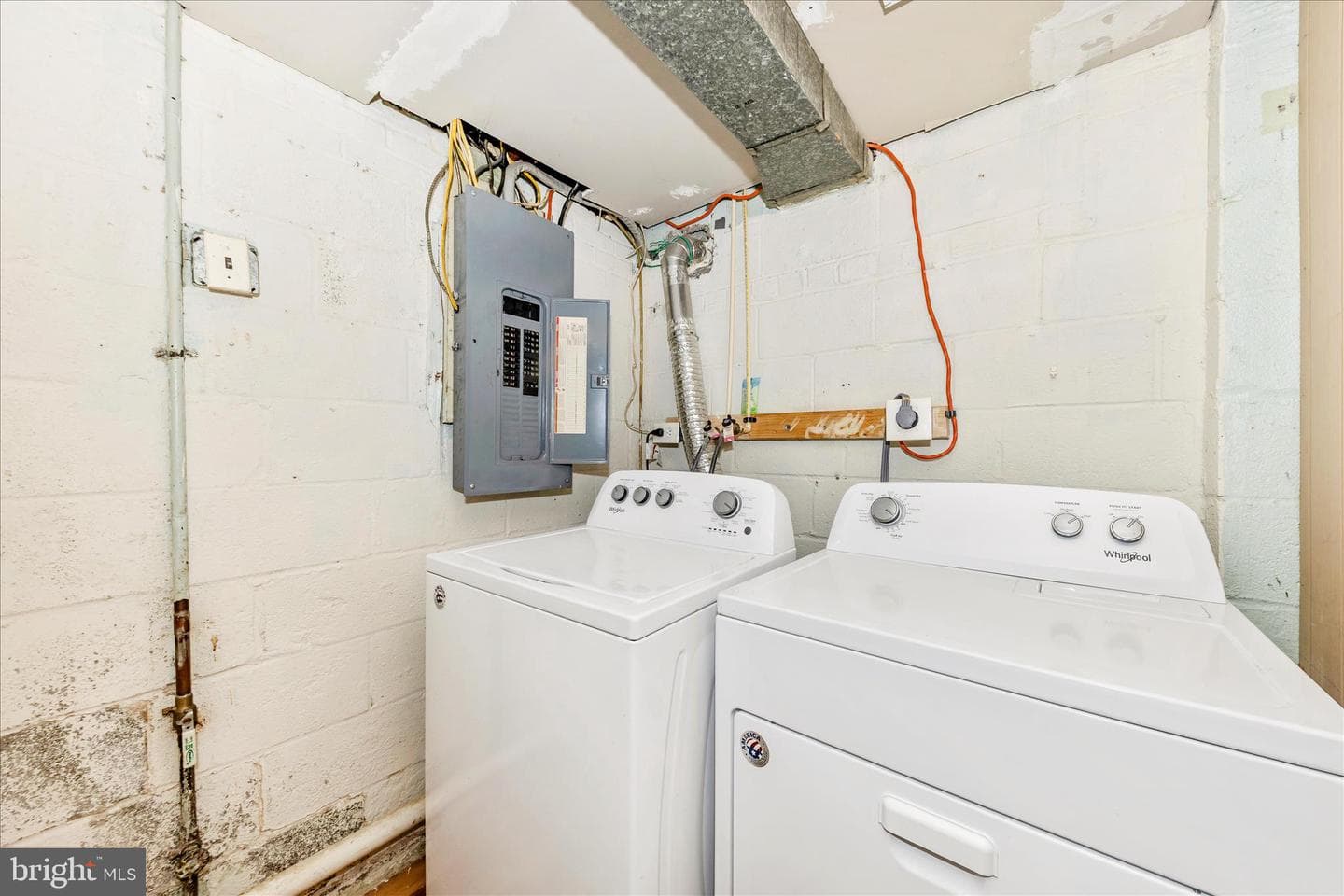 8109 Riggs Road photo 36