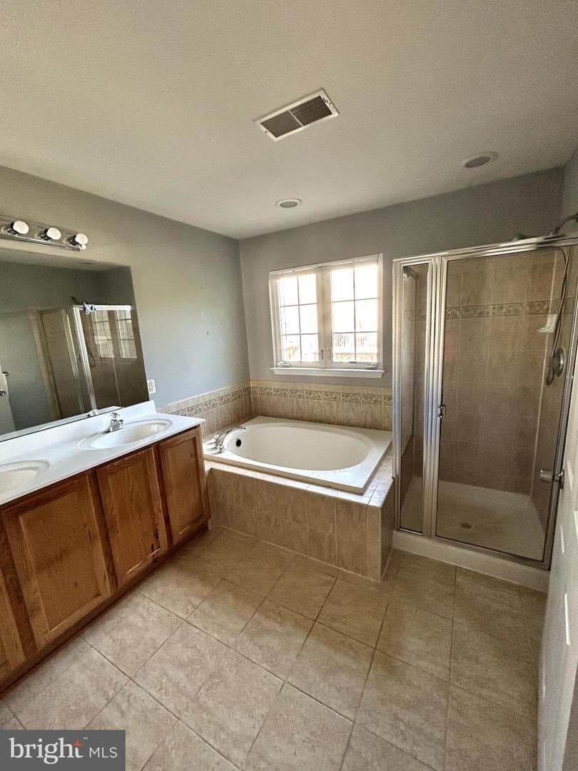 6606 Landing Way photo 37