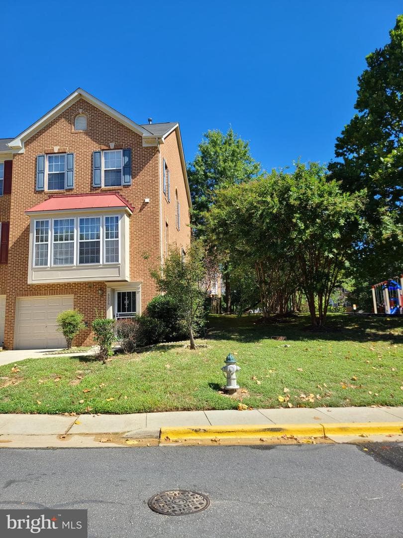 6606 Landing Way photo 5