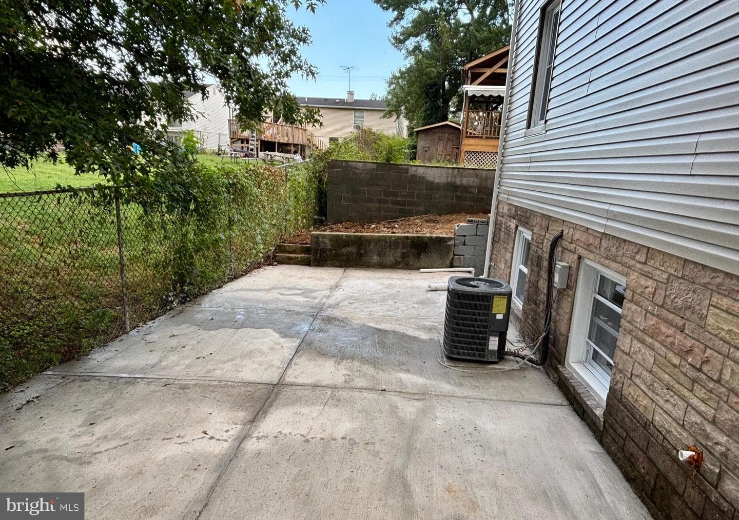 1922 Campbell Drive photo 43