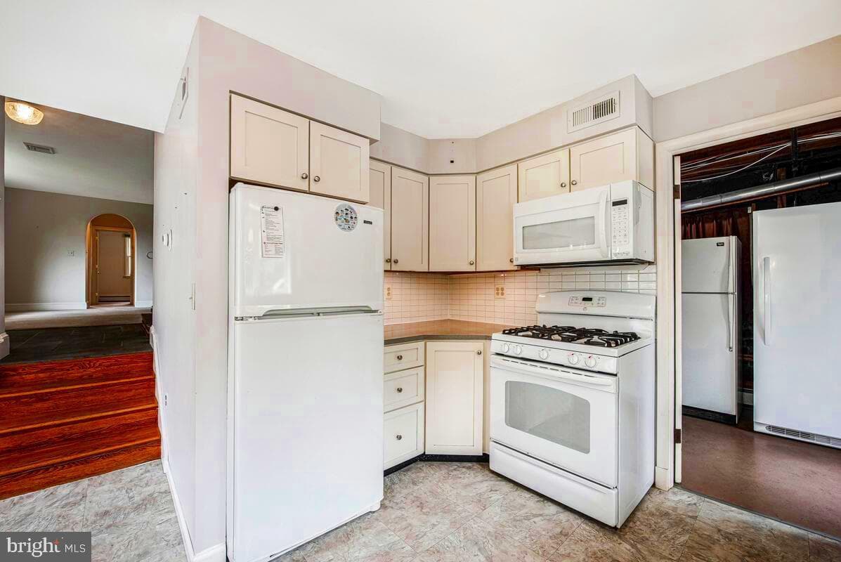 4314 Sellman Road photo 14