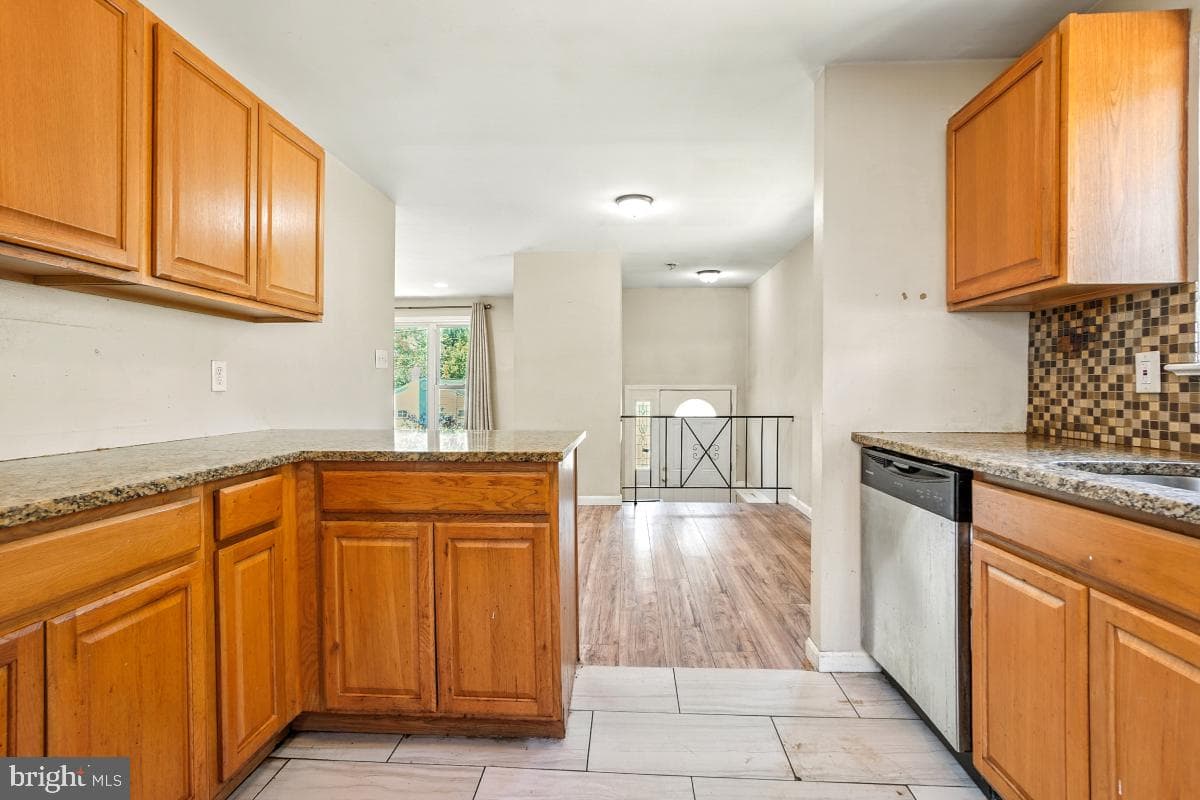 5300 Varnum Place photo 3