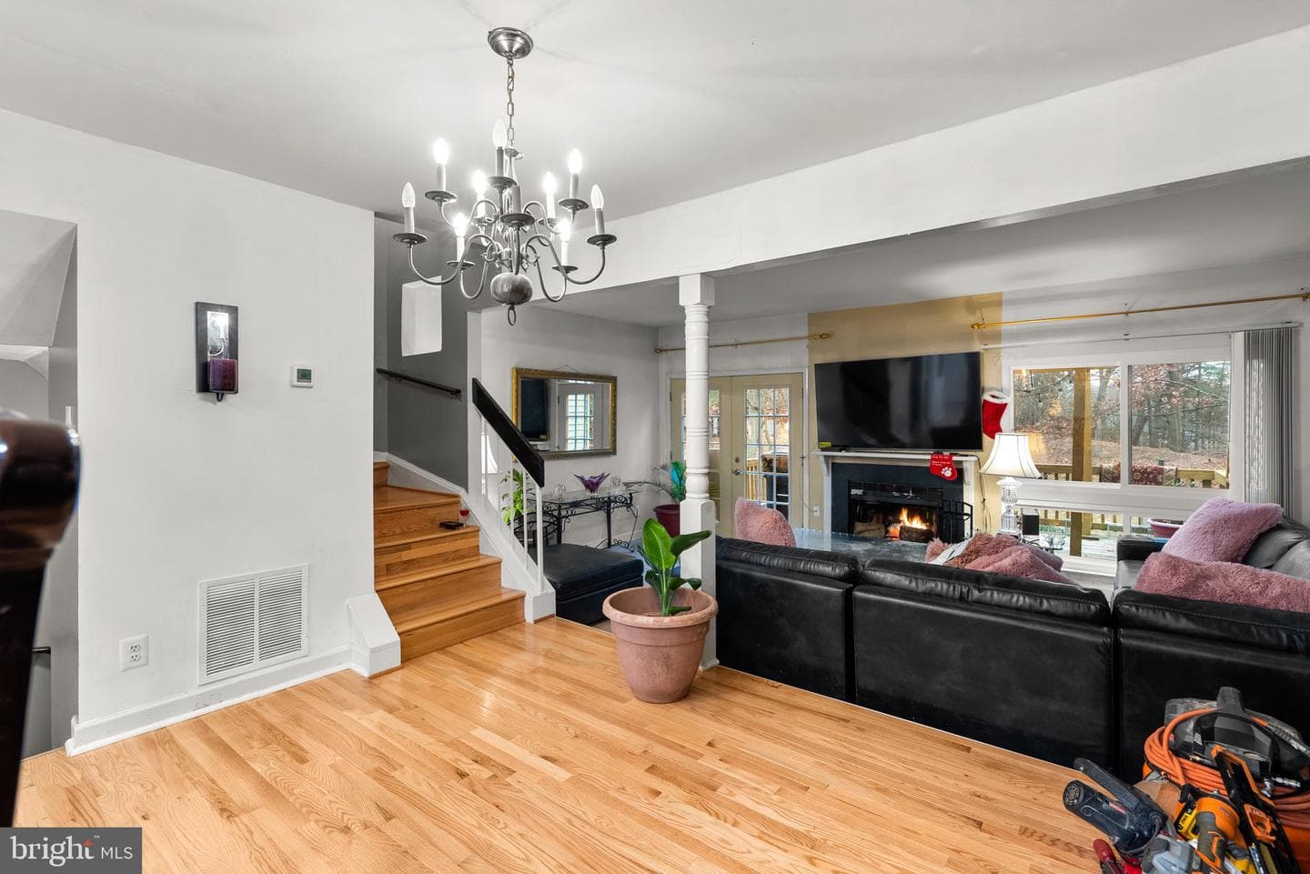 8111 Bird Lane photo 10