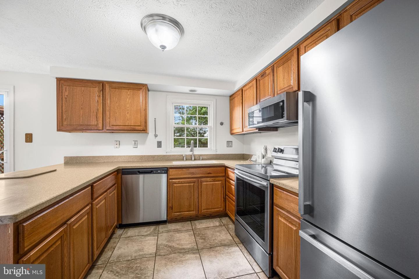 13216 Golden Oak Drive photo 7