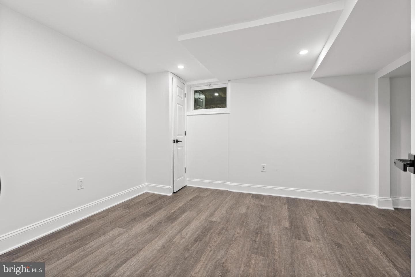 9416 Washington Boulevard photo 16