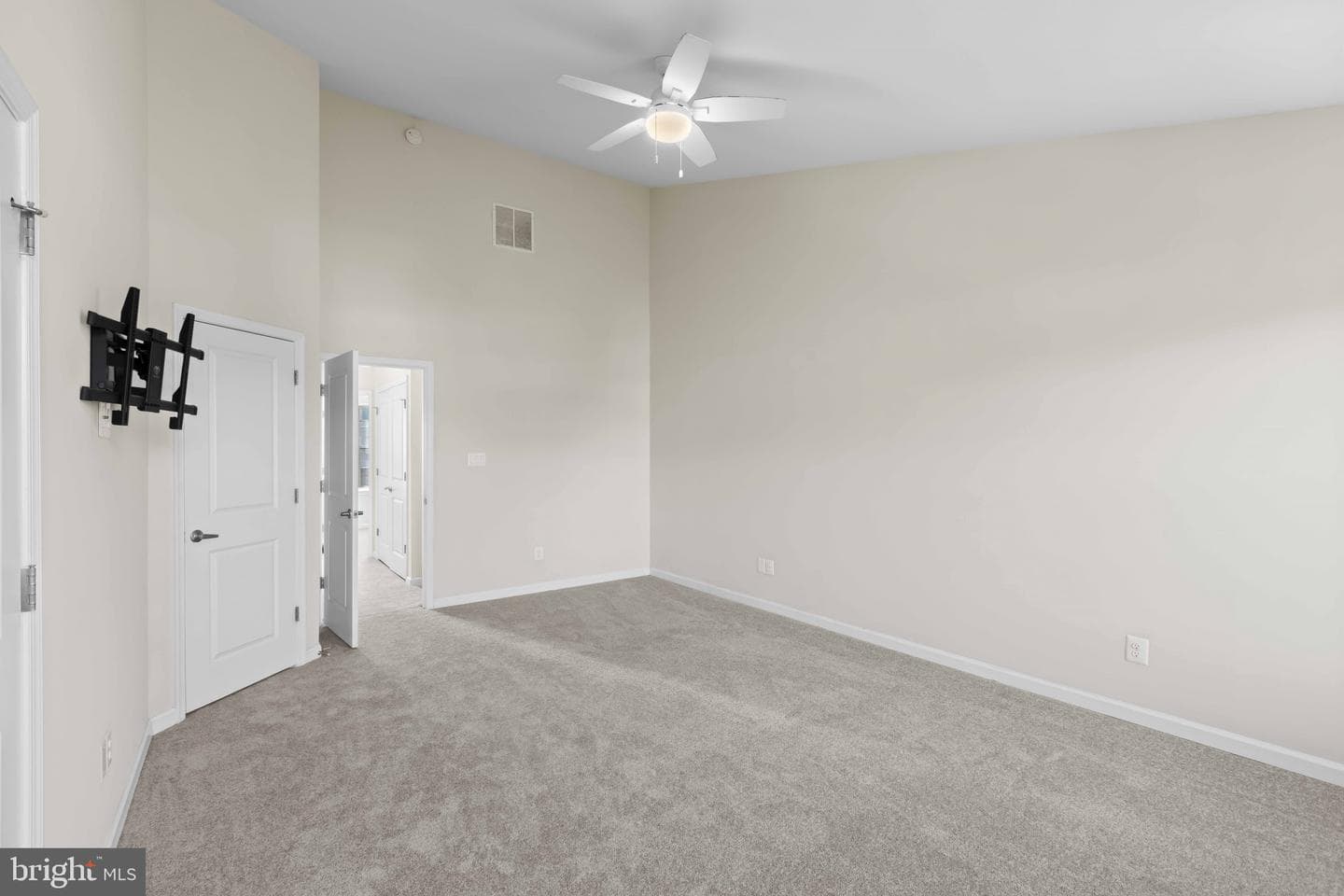 748 Maury Avenue photo 22