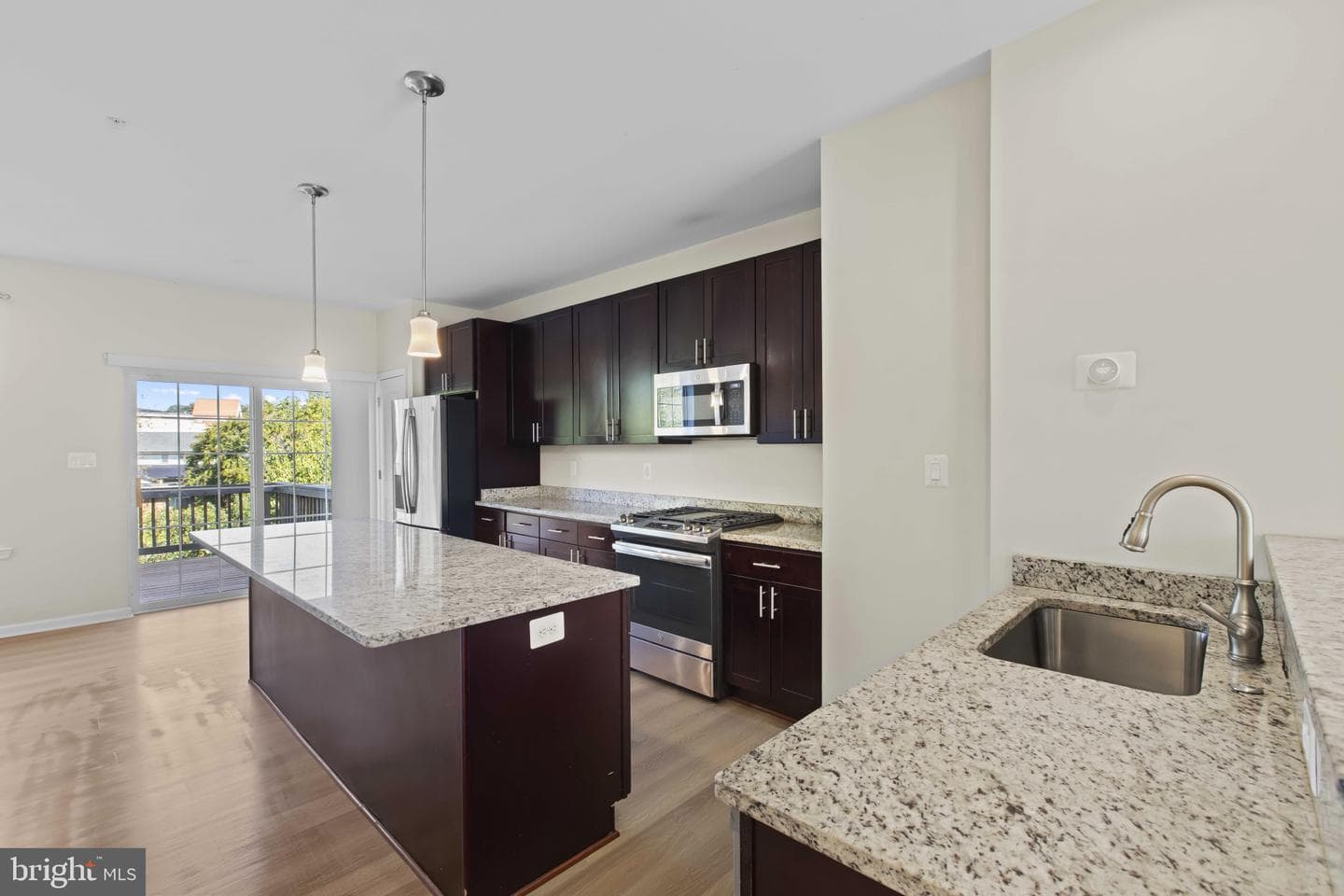 748 Maury Avenue photo 9