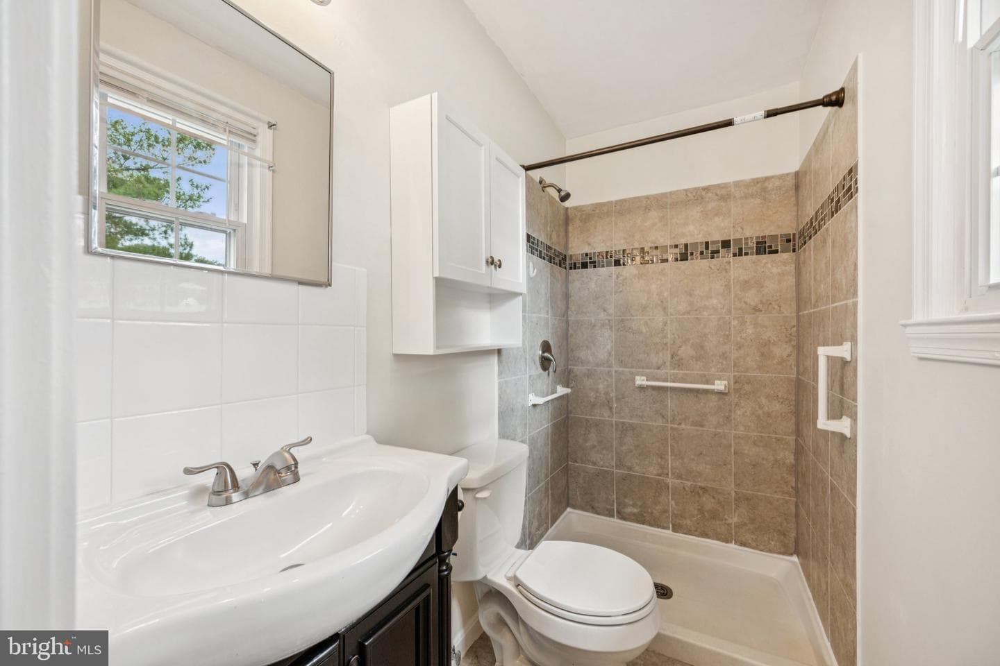 6109 Claridge Road photo 18