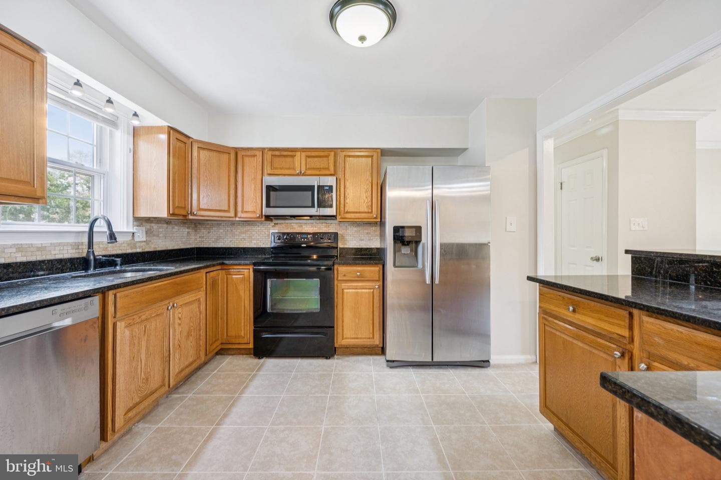 6109 Claridge Road photo 9