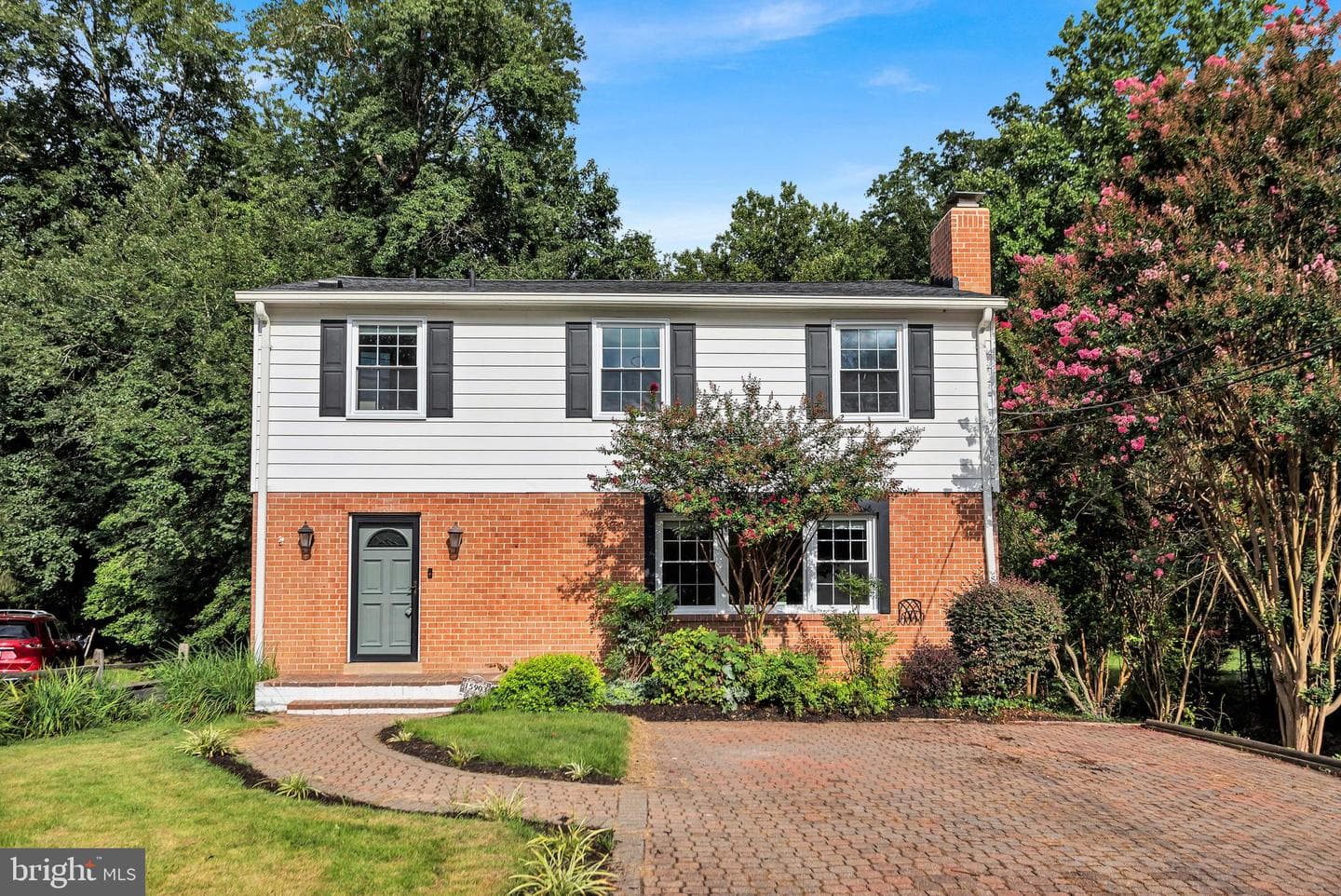 15903 Sherwood Avenue photo 1