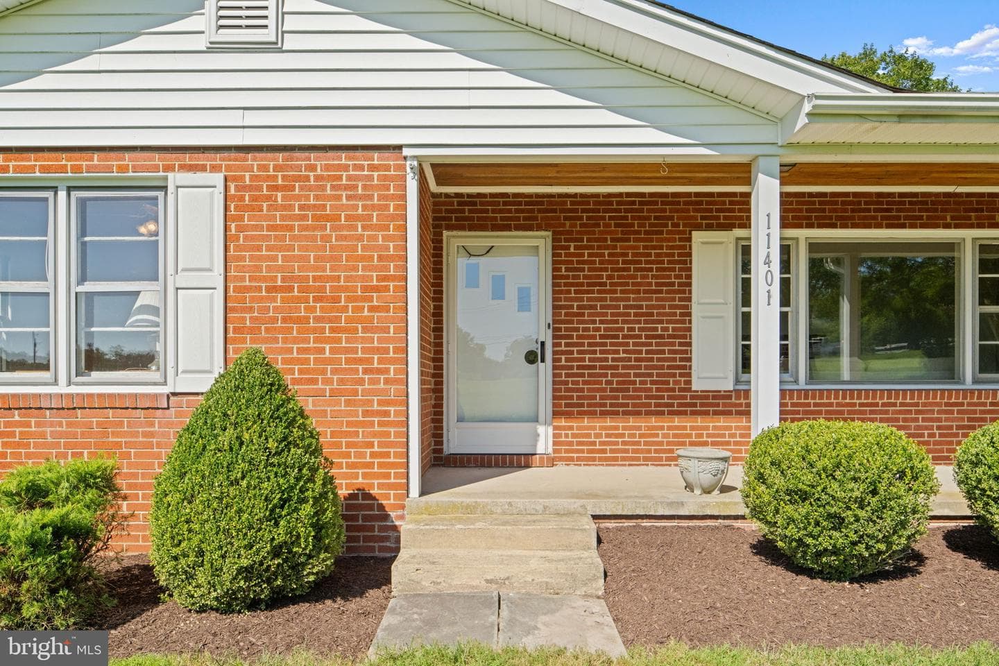11401 Croom Road photo 4