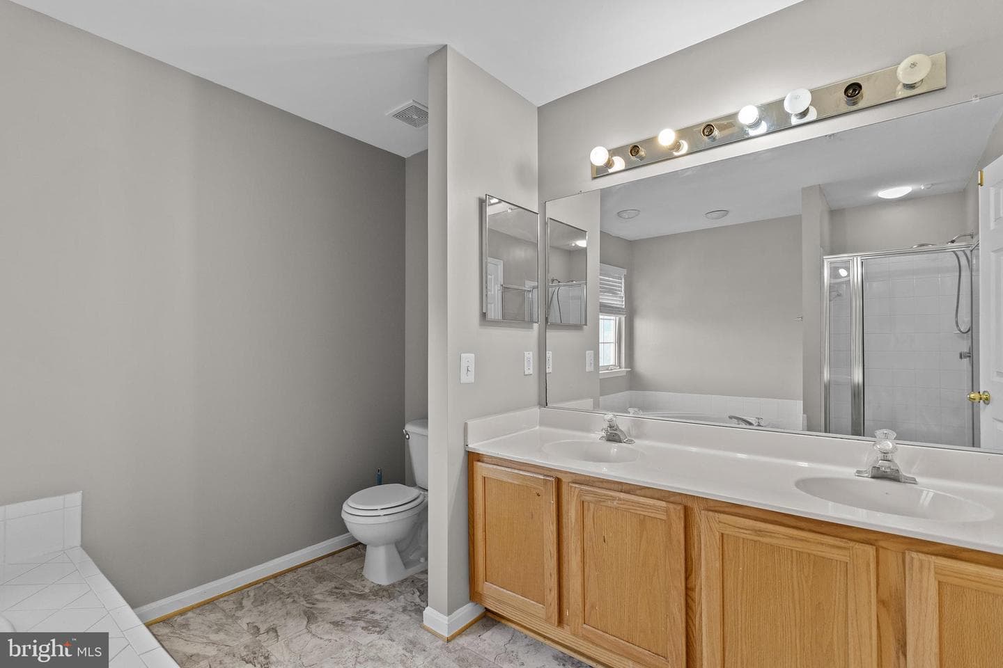 9613 Quiet Brook Lane photo 18