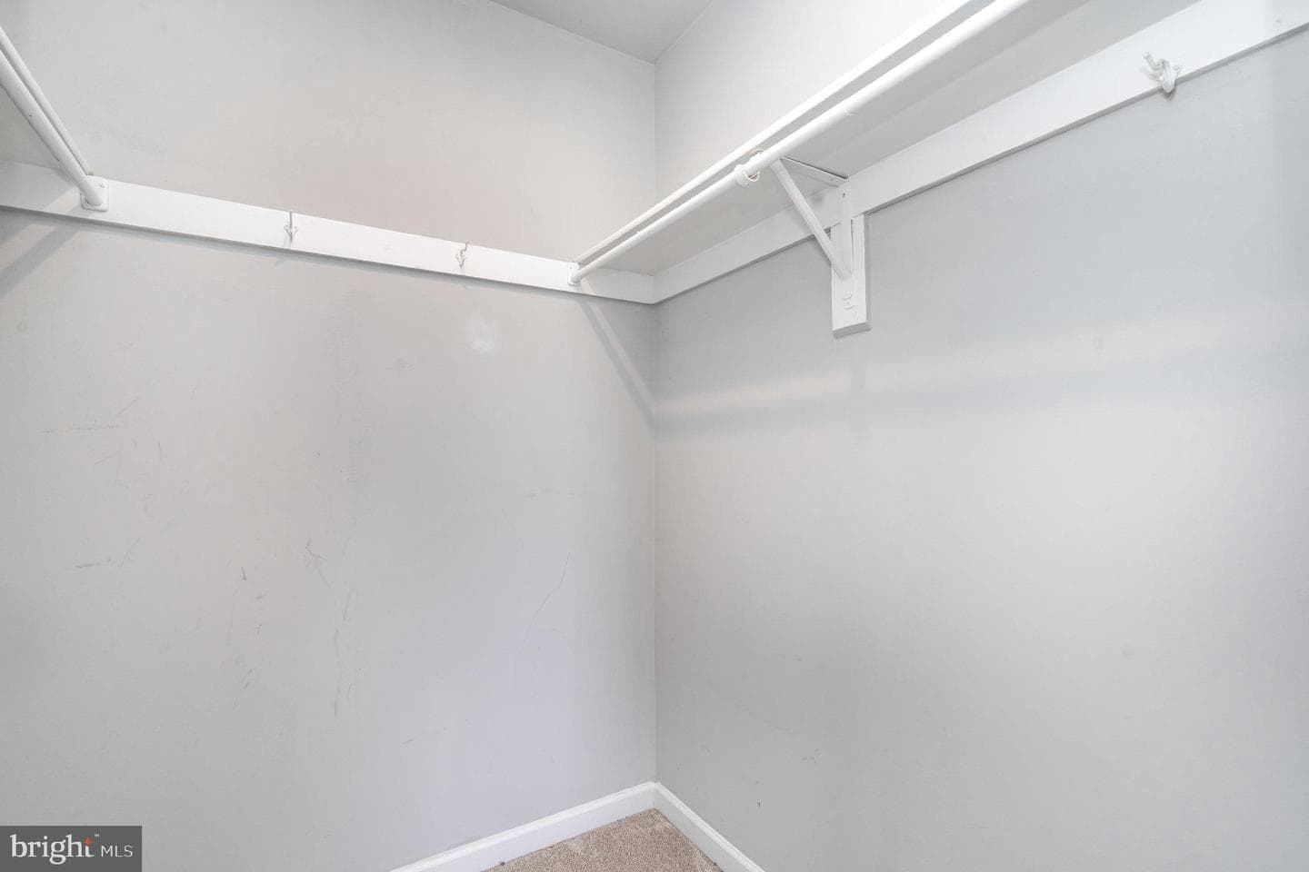 6405 Entwood Court photo 17