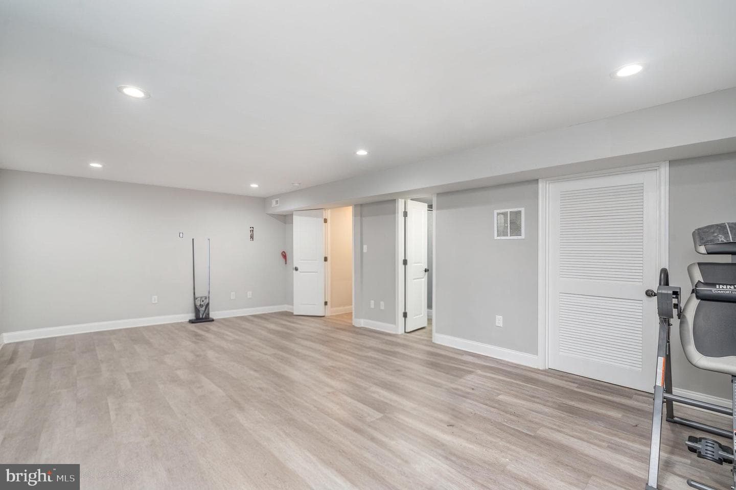 6405 Entwood Court photo 21