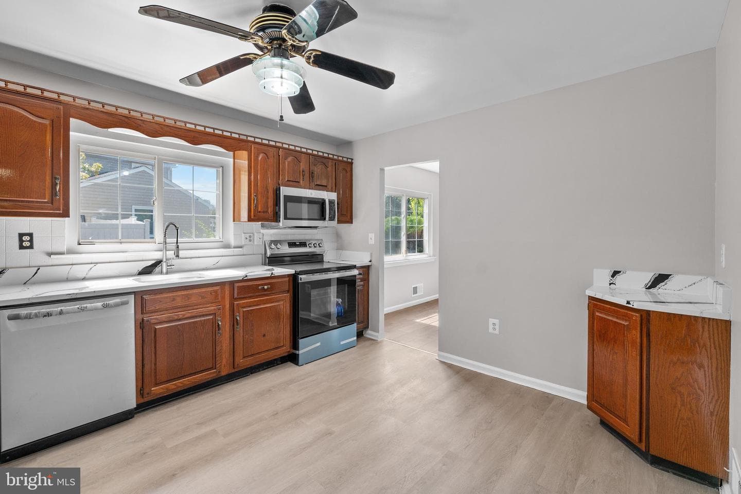 2101 Willowtree Lane photo 18