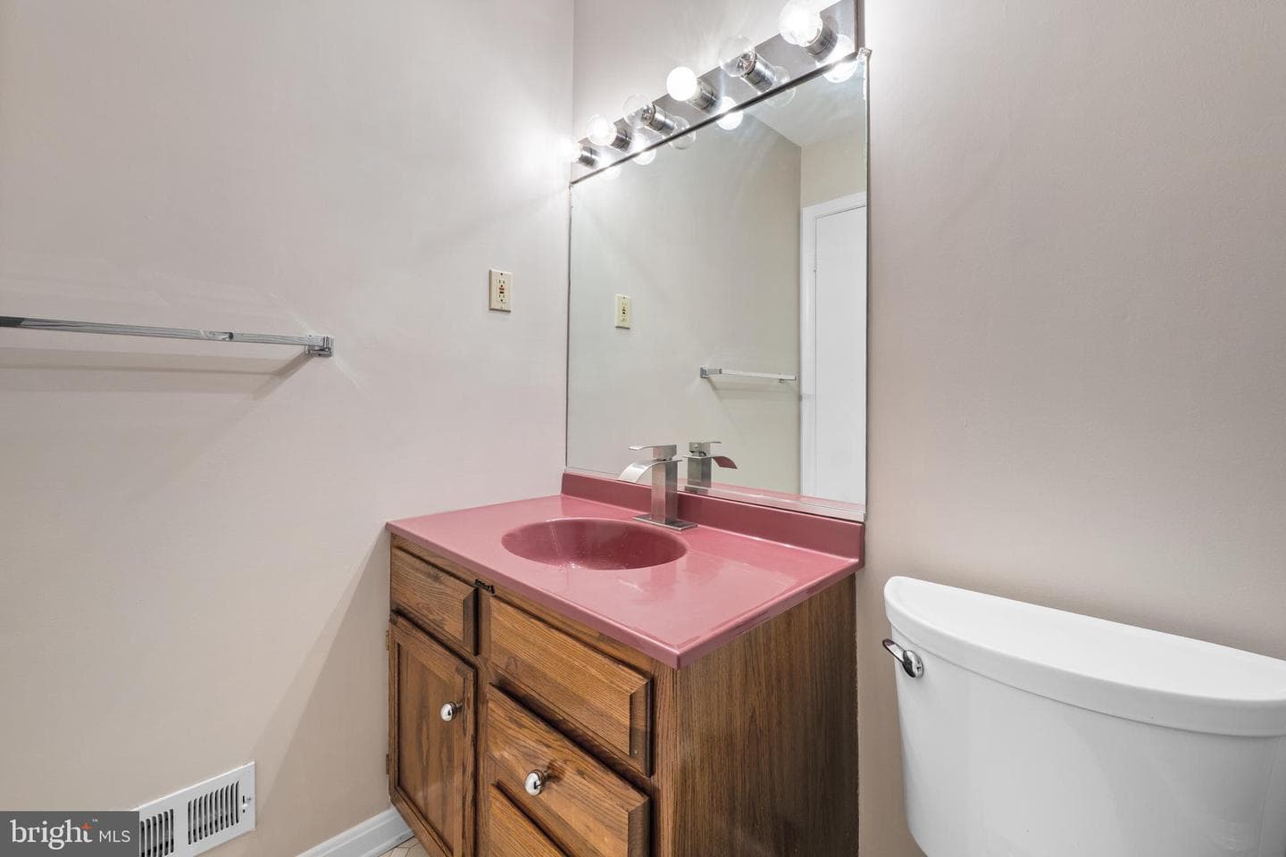 2101 Willowtree Lane photo 19