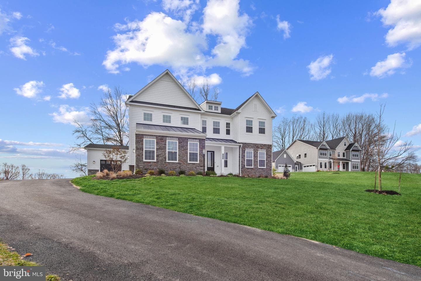 16503 Rolling Knolls Lane photo 3