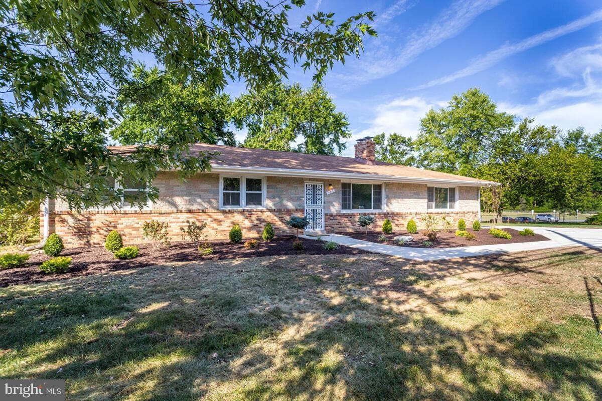 5515 Temple Hill Road photo 3
