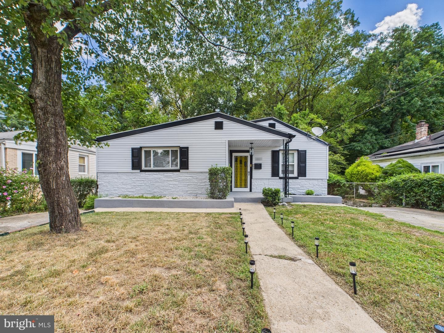 1417 Farmingdale Avenue photo 7