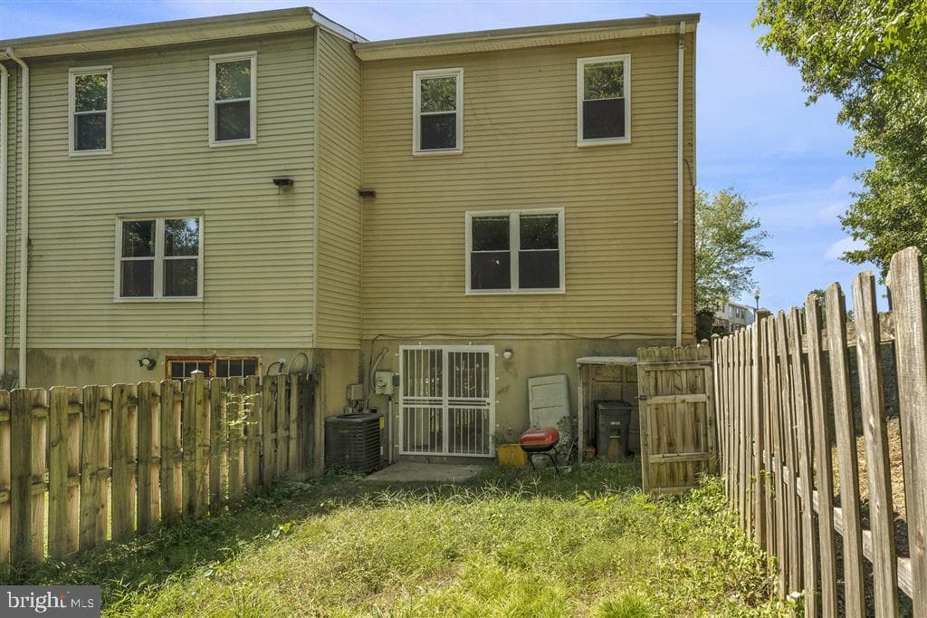7300 Crafford Place photo 23