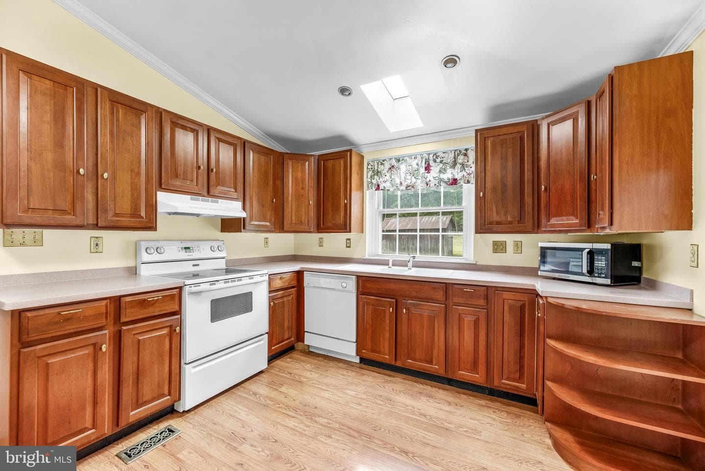17300 Aquasco Farm Road photo 19