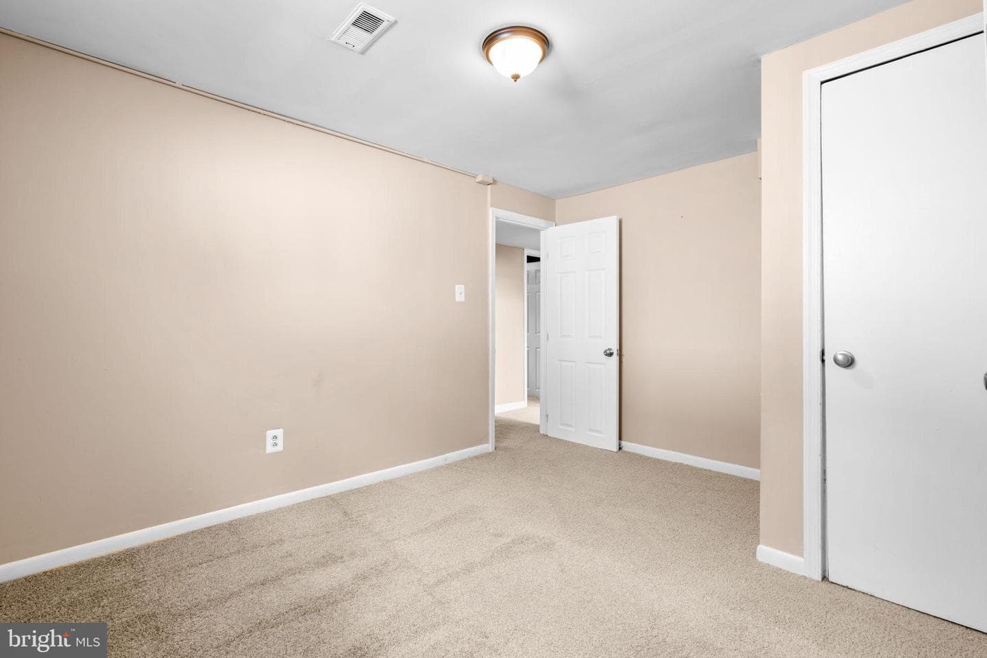 5 Sultan Avenue photo 37