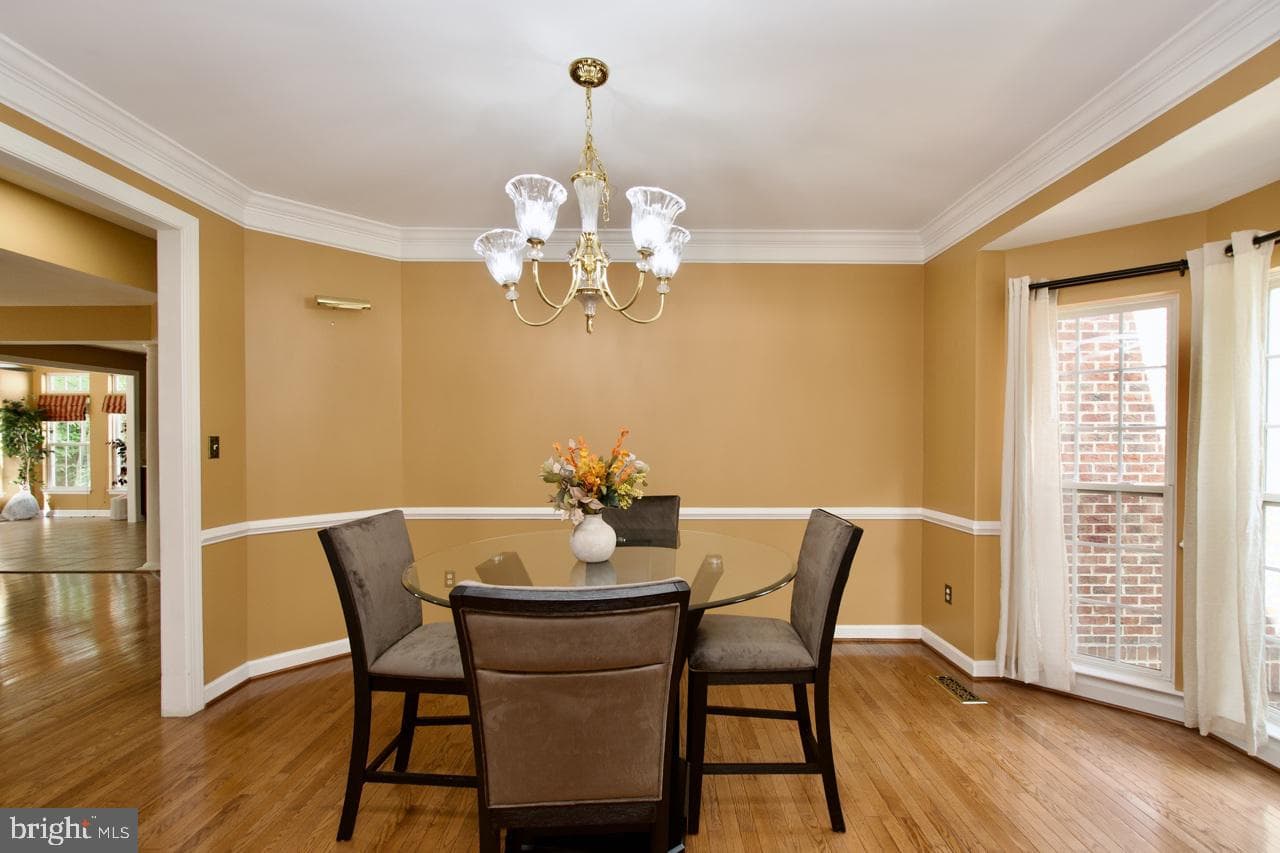 15625 Copper Beech Drive photo 5