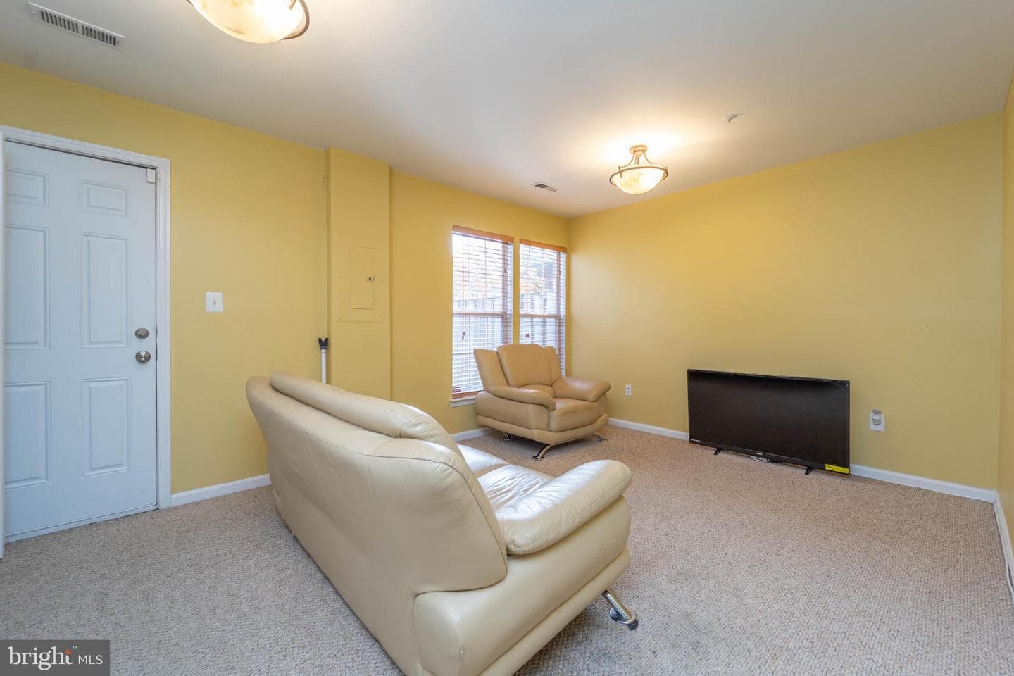 2908 Sand Creek Way photo 4