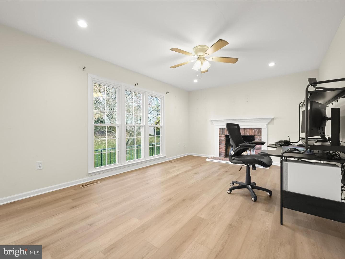 8806 Admiral Drive photo 20