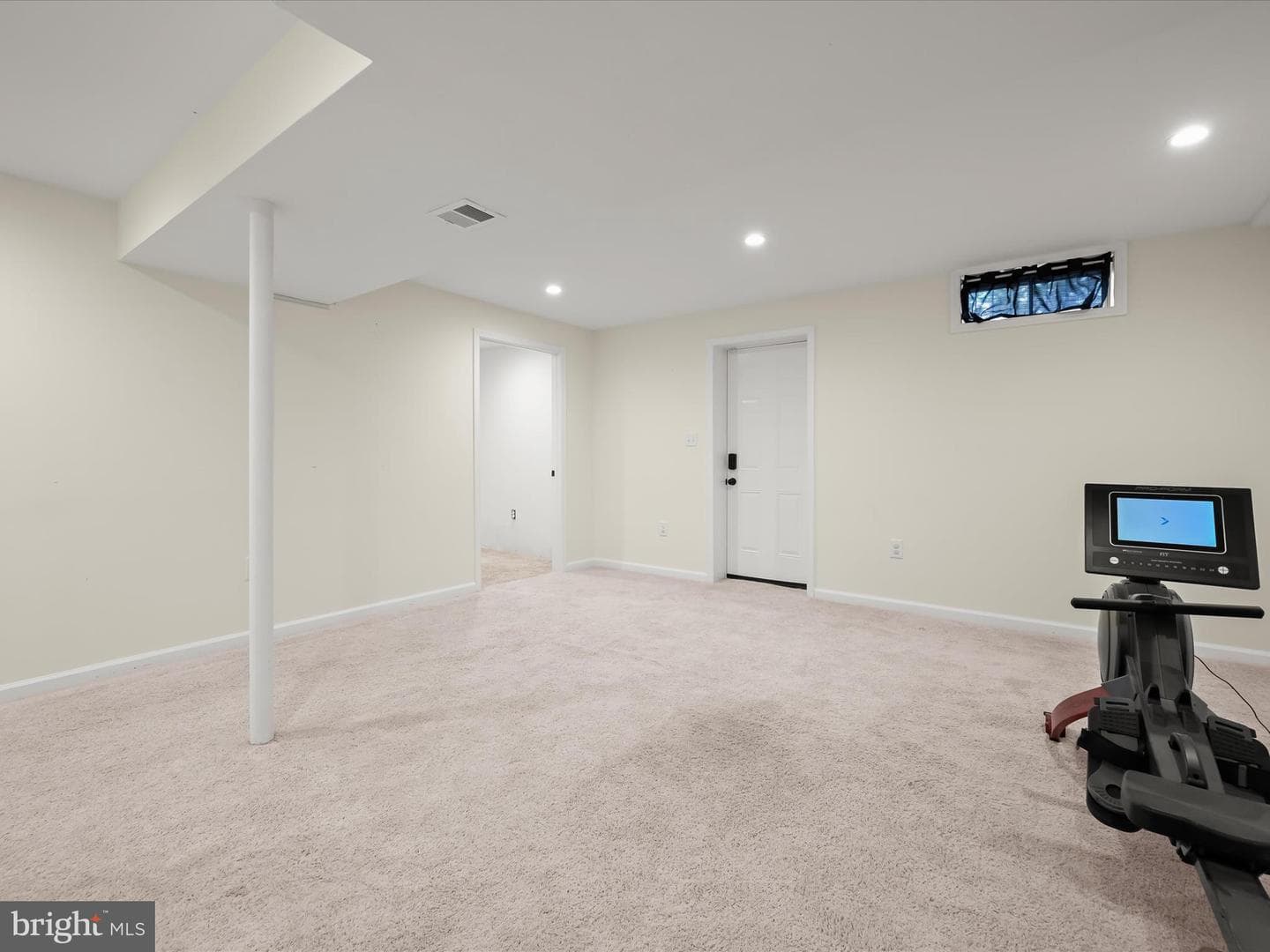 8806 Admiral Drive photo 39