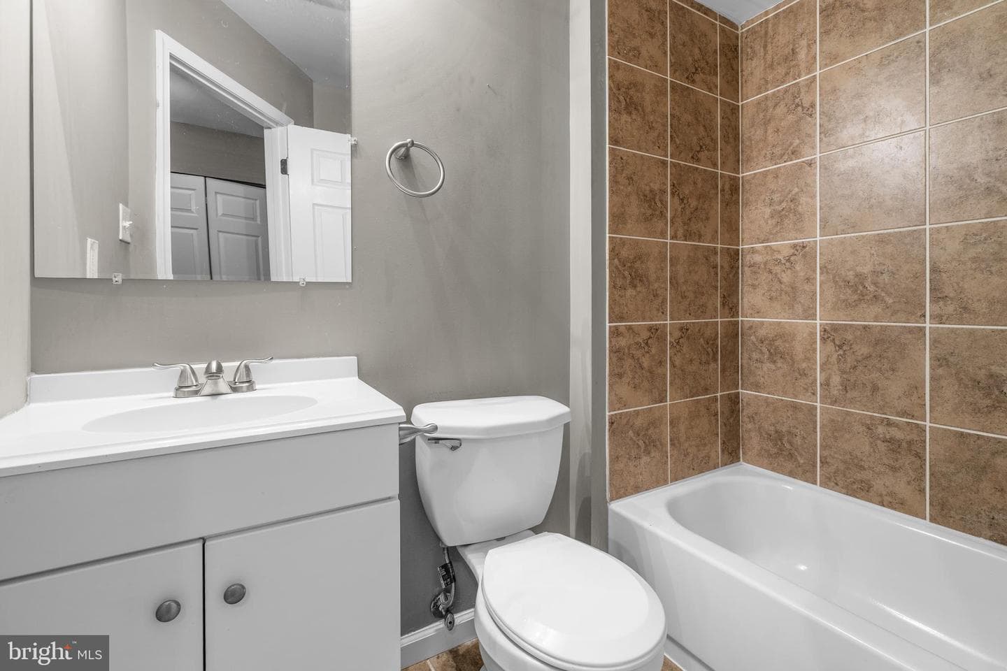 4119 Silver Park Terrace photo 24