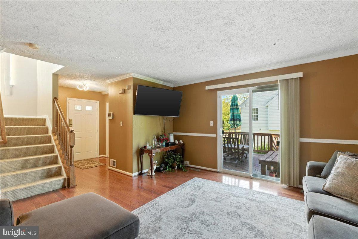 3300 Brookshire Court photo 4
