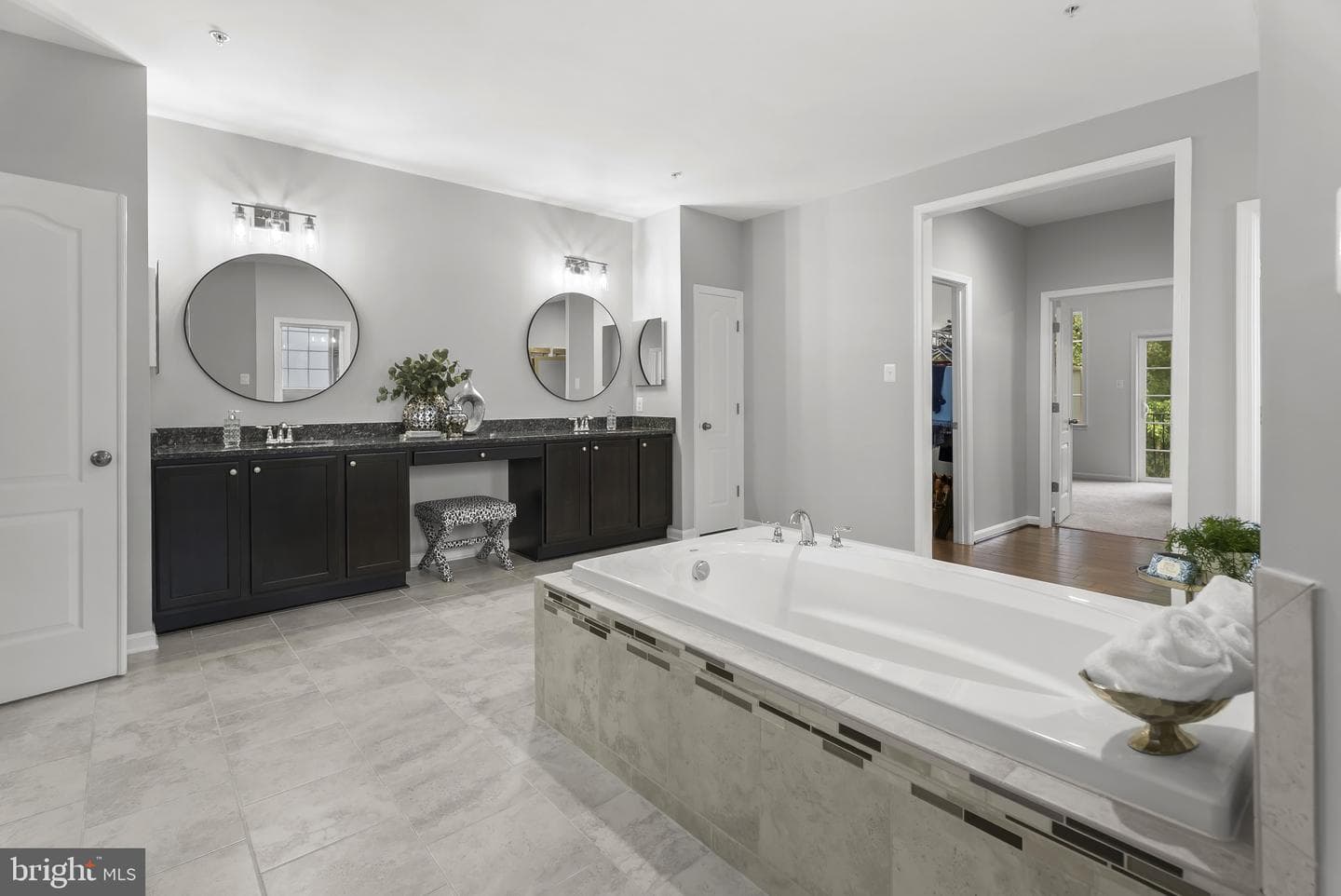 6609 Osborne Hill Drive photo 36
