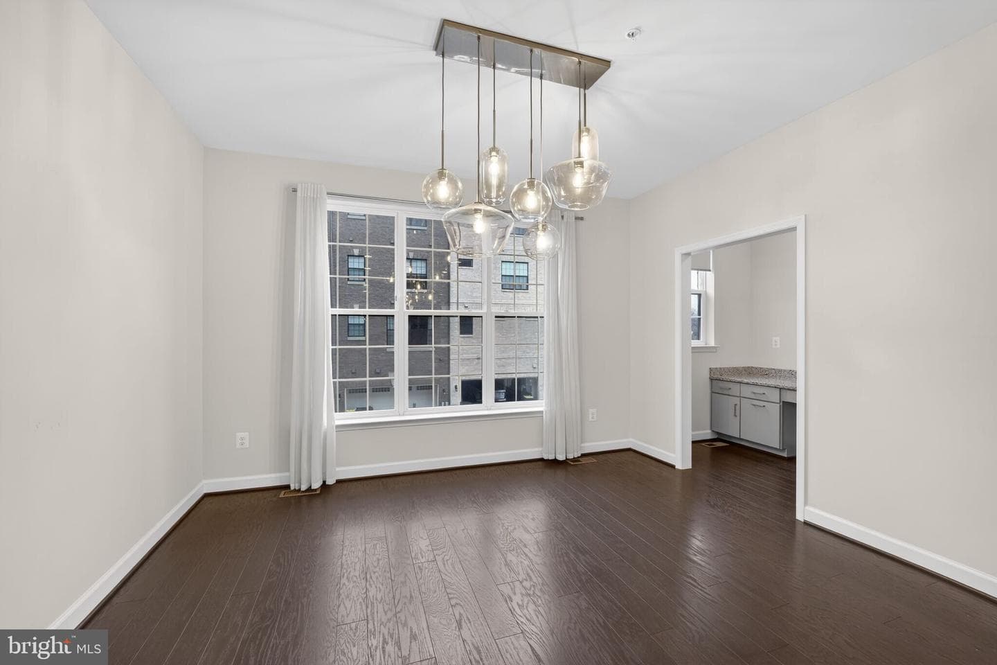 625 Halsey Way photo 11