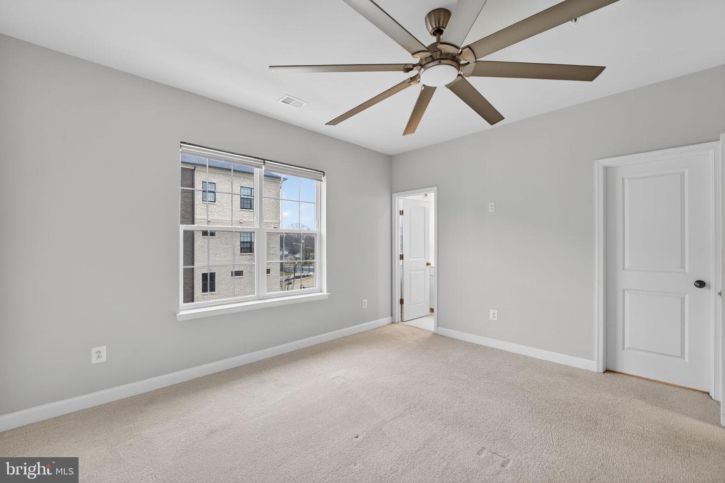 625 Halsey Way photo 18