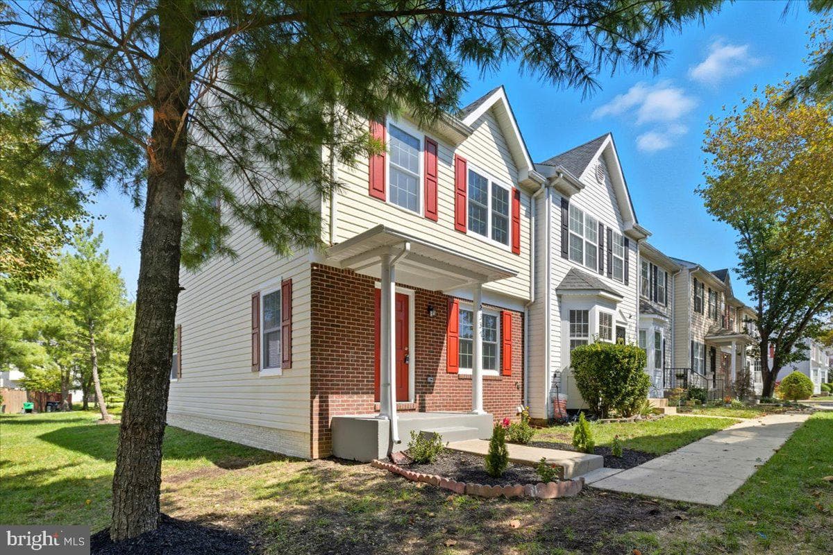 2337 Barkley Place photo 3