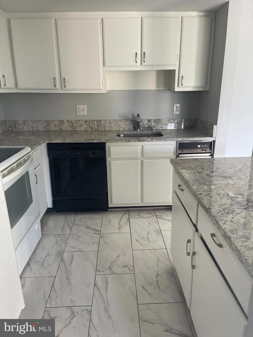 10127 Prince Place #403-11a photo 2