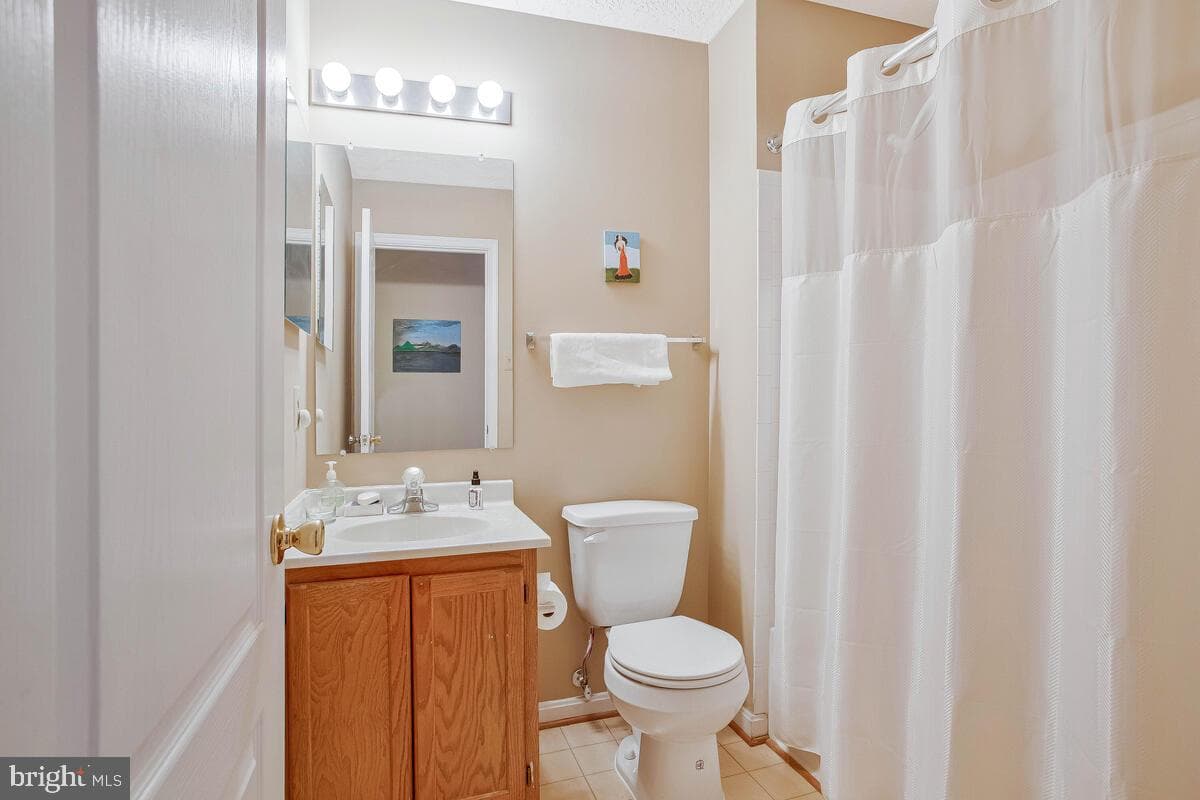9509 Reiker Drive photo 17