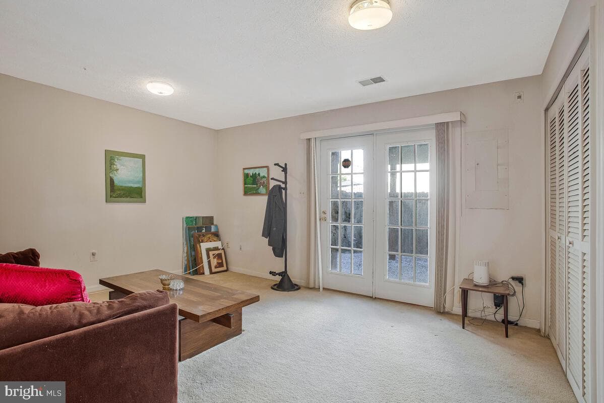9509 Reiker Drive photo 21