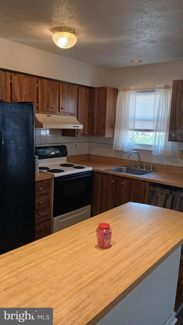 6208 Teaberry Way photo 6