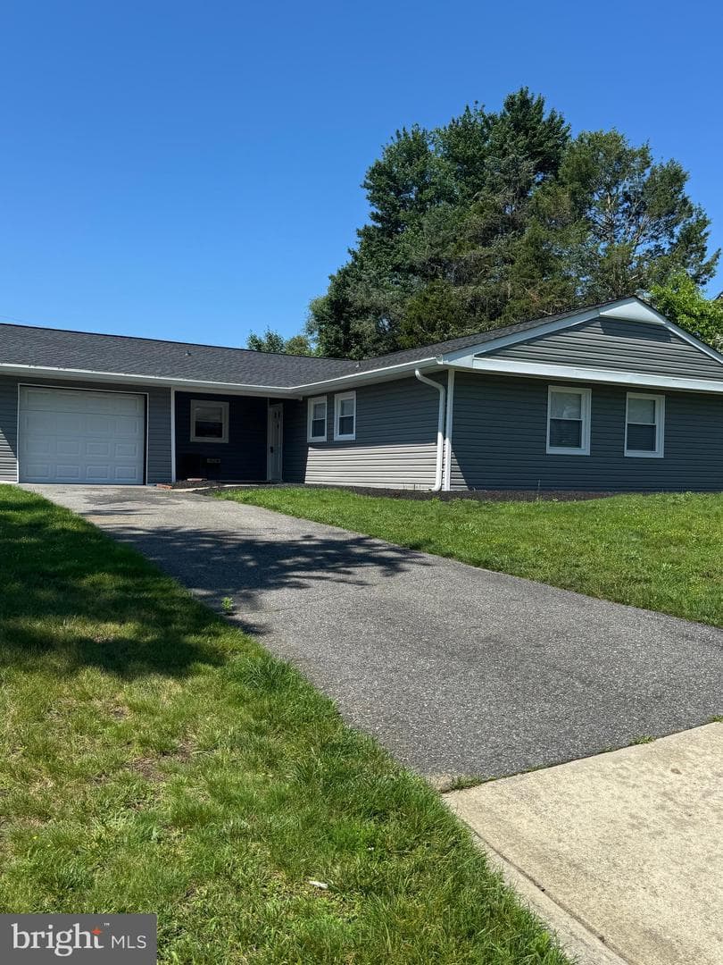 3404 Morlock Lane photo 2