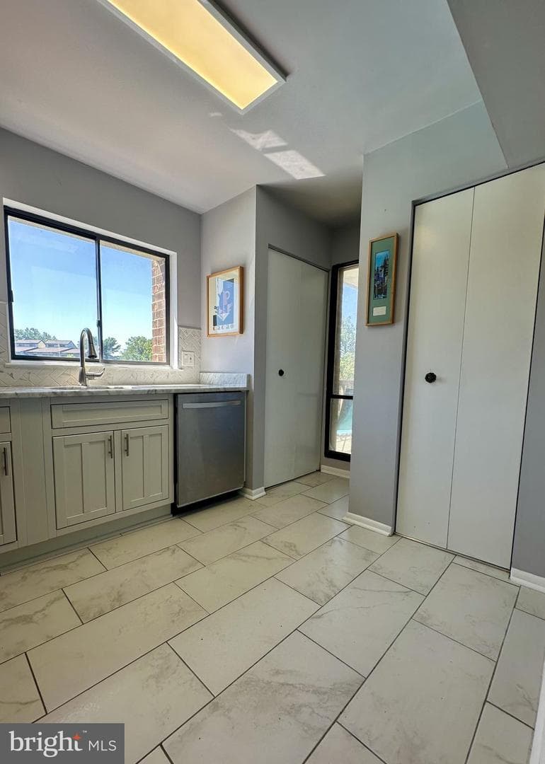 15702 Dorset Road #135 photo 10