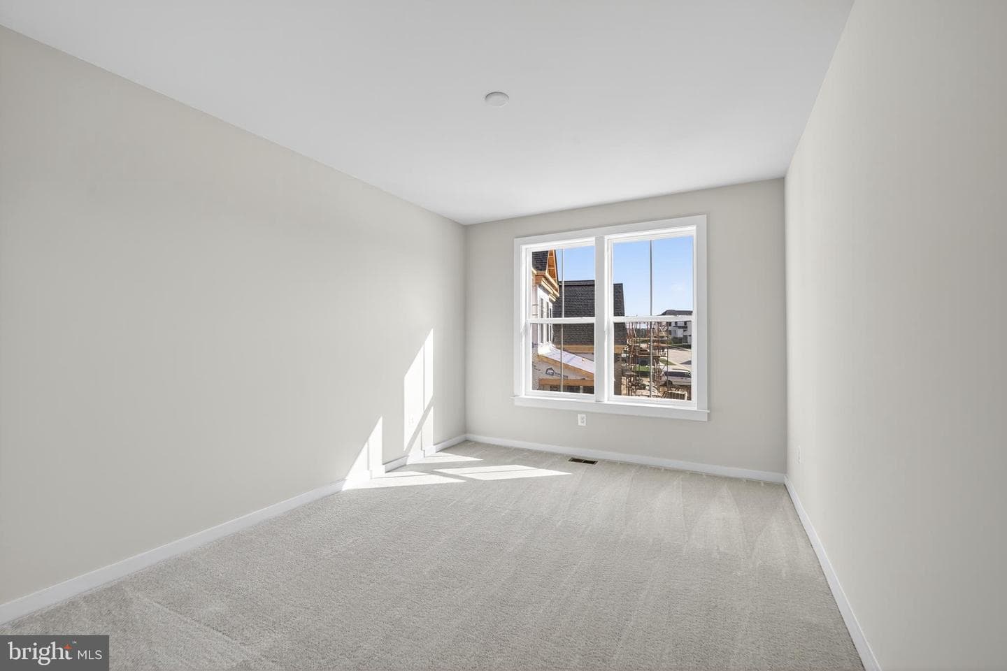 15901 Hyde Park Place photo 17