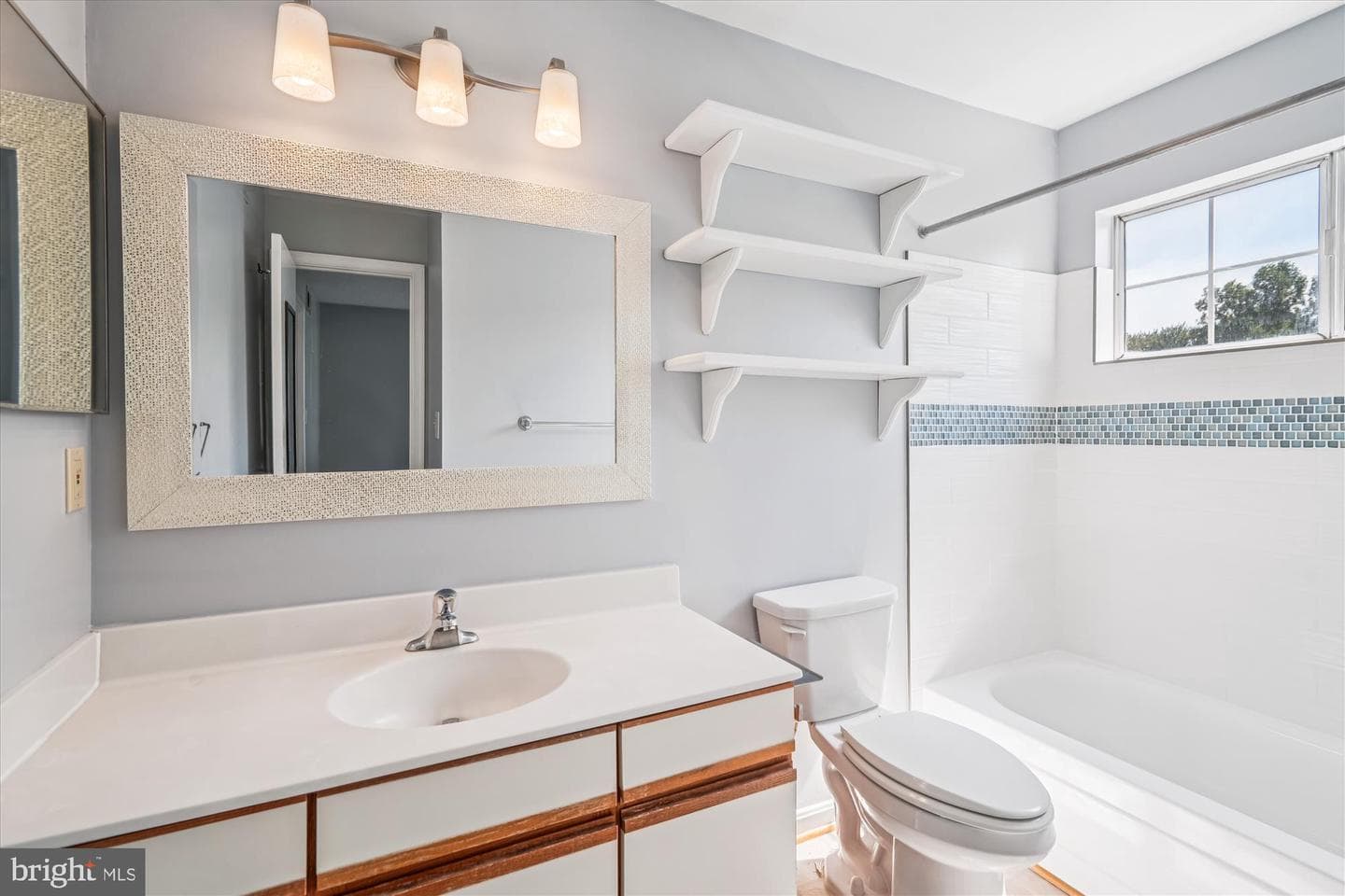 15847 Easthaven Court #112 photo 23