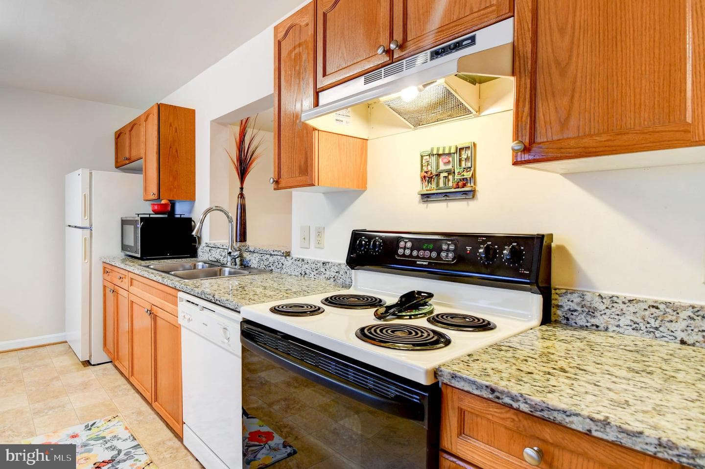 4413 Blue Heron Way photo 5
