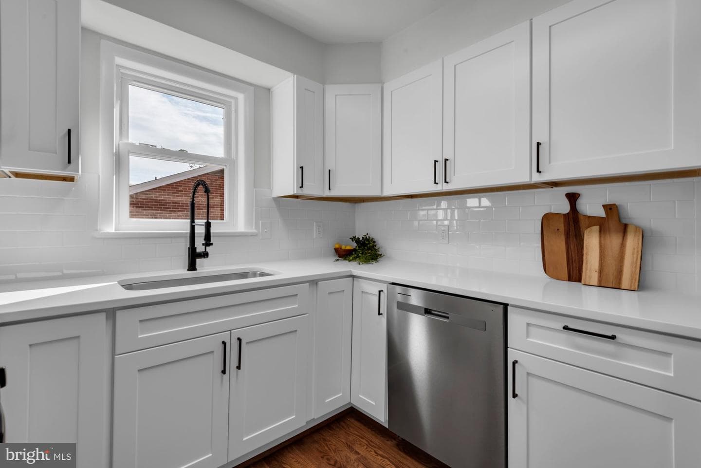 5804 Goucher photo 16