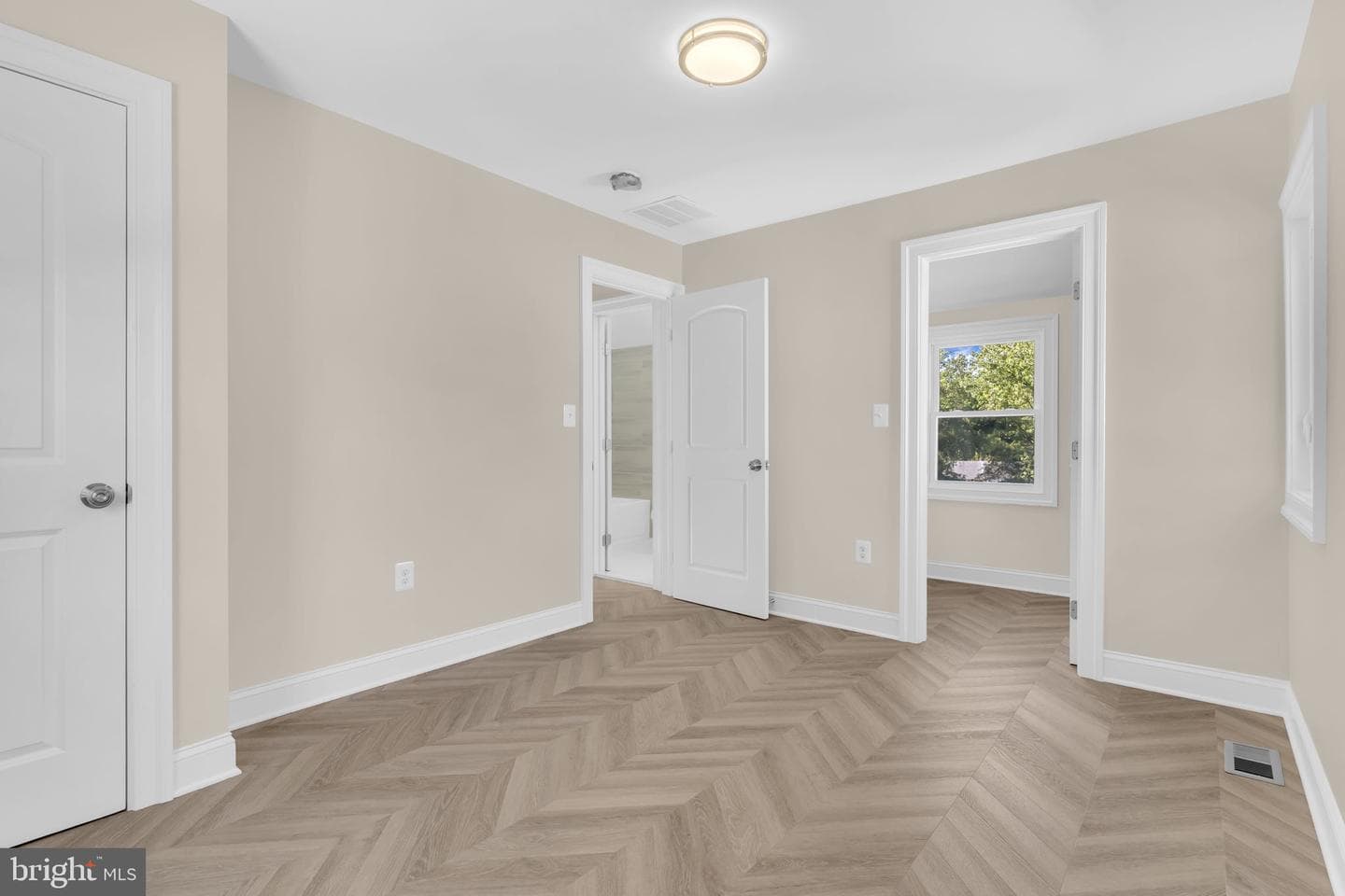 2414 Greeley Place photo 17